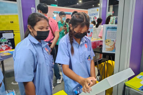 บรรยากาศในงานมหกรรมวิทยาศาสตร์และเทคโนโลยีแห่งชาติ ประจำปี 2 ... พารามิเตอร์รูปภาพ 49